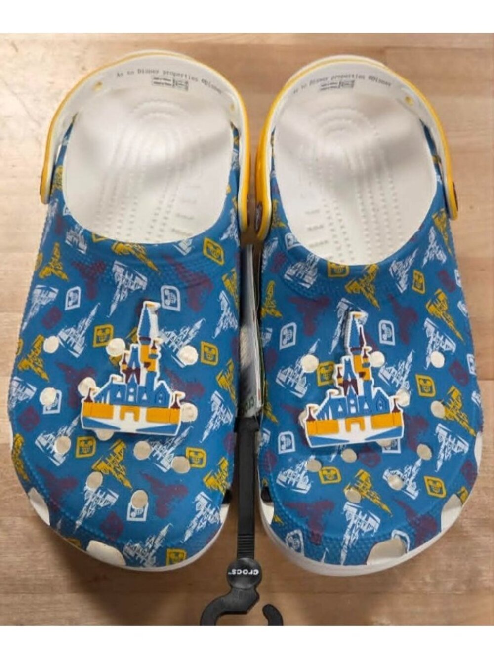 Crocs Disney Vault Castle Classic Clogs White Multi Unisex M9/W11 NWT